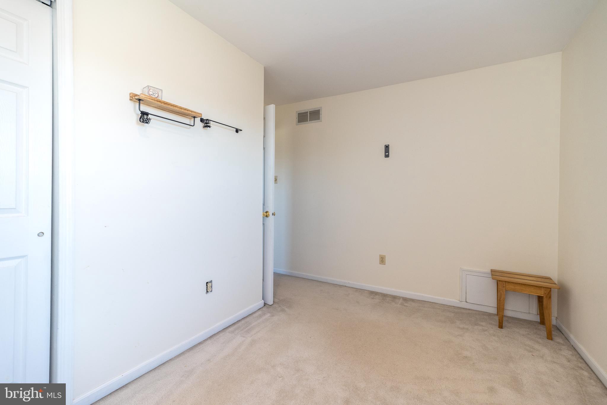 CHARLESTOWNE - Residential