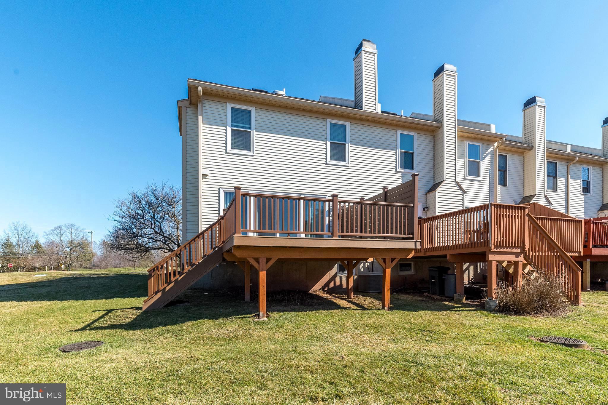 CHARLESTOWNE - Residential