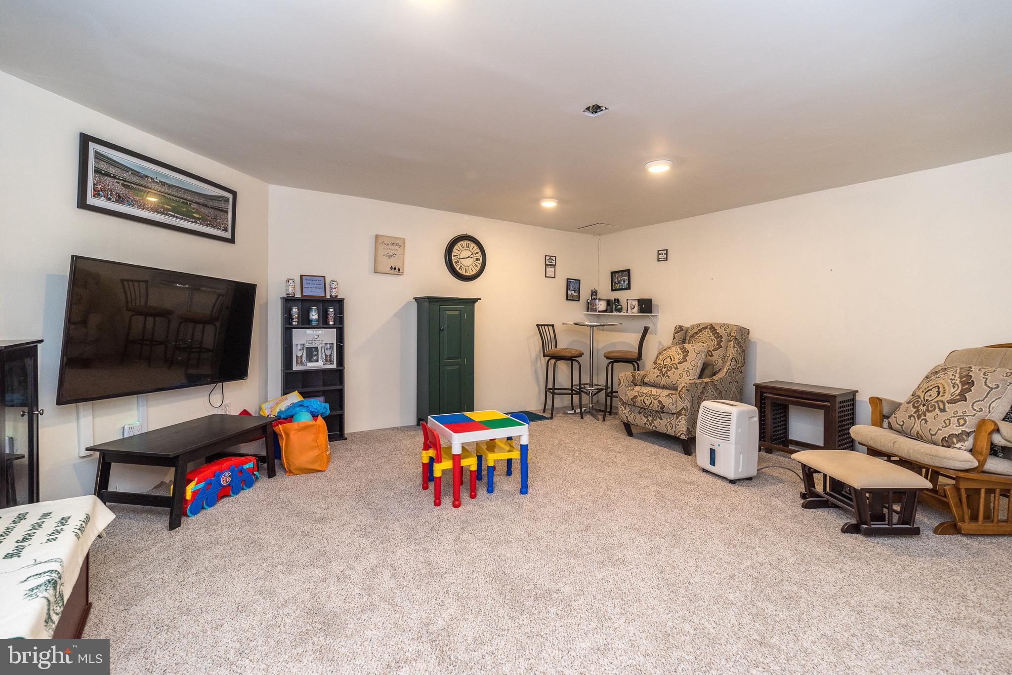 CHARLESTOWNE - Residential