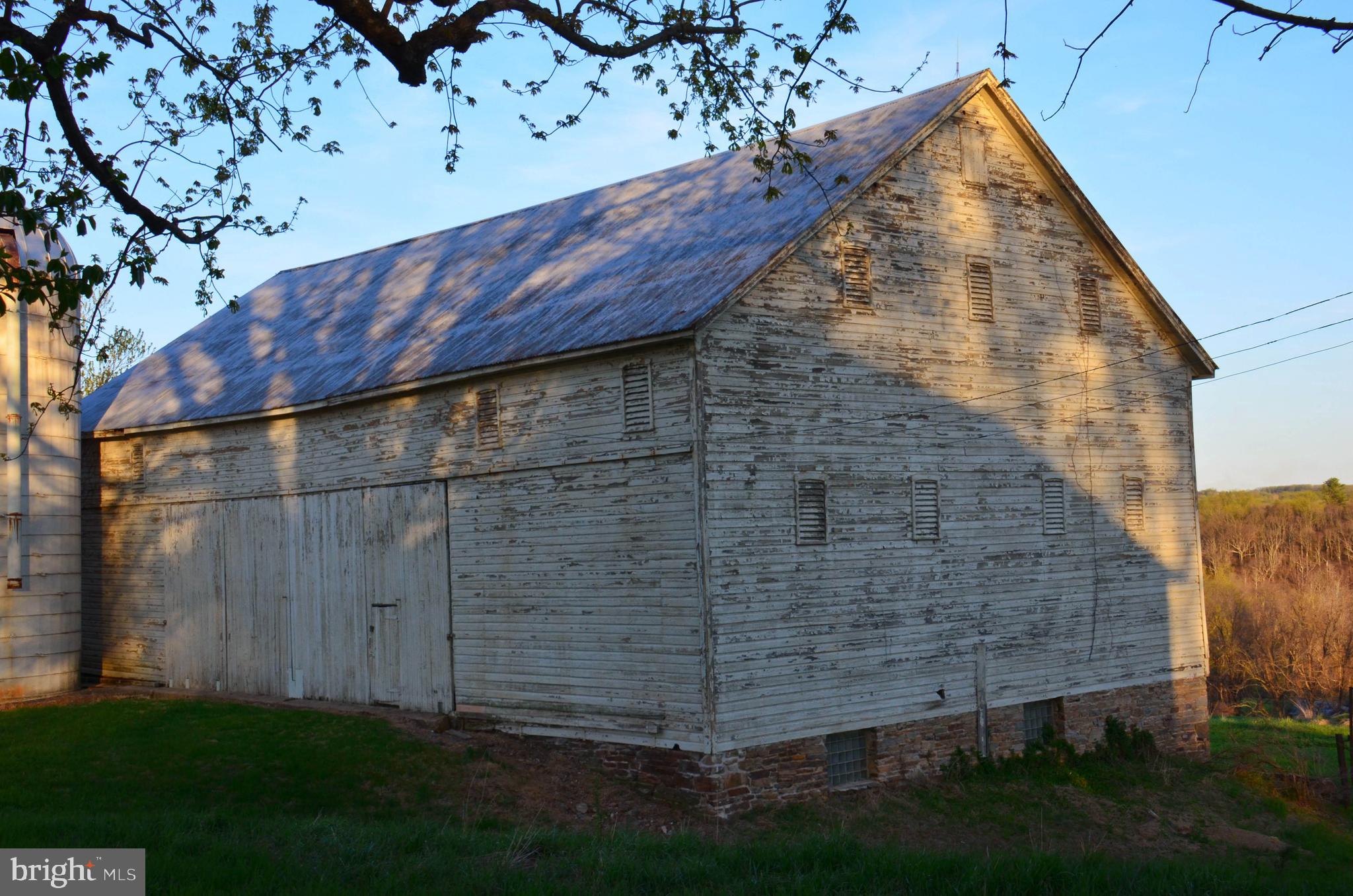 FAIRVIEW FARM - Land