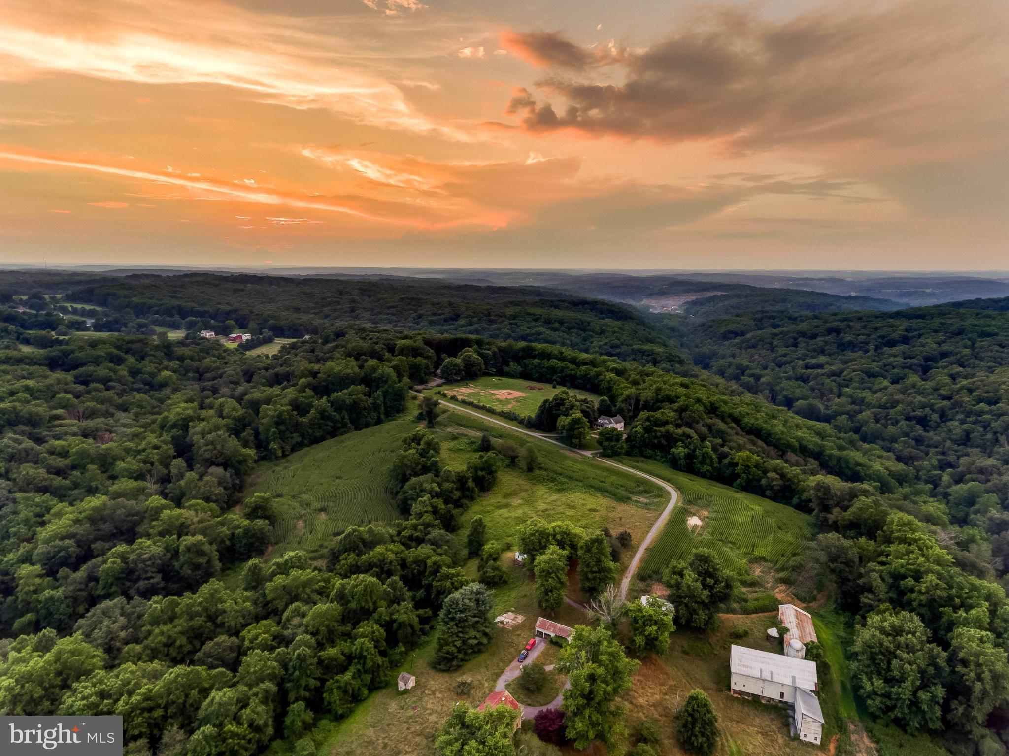 FAIRVIEW FARM - Land