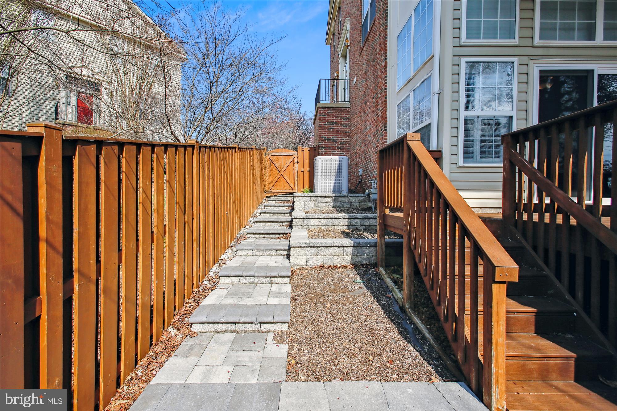 GOVERNORS GROVE - Residential Lease