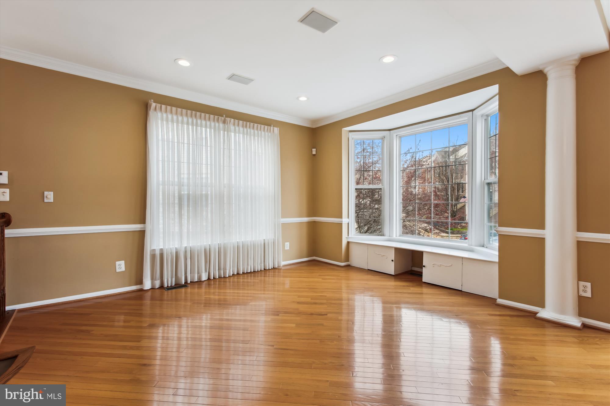 GOVERNORS GROVE - Residential Lease