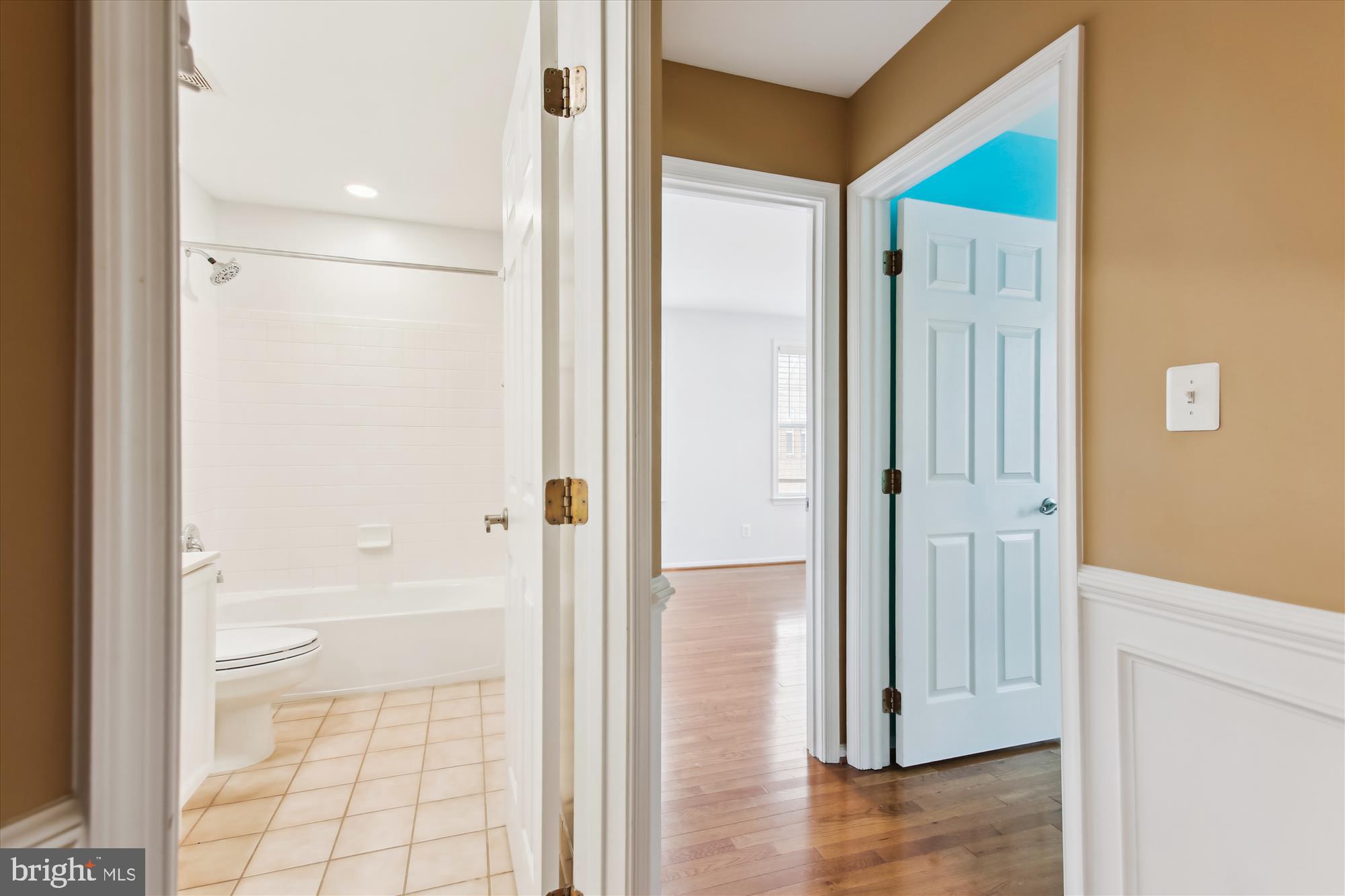 GOVERNORS GROVE - Residential Lease