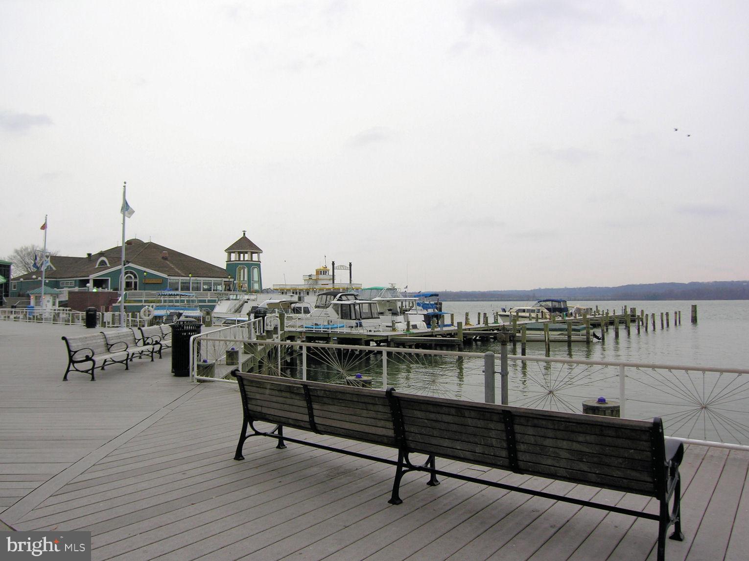 GOVERNORS GROVE - Residential Lease