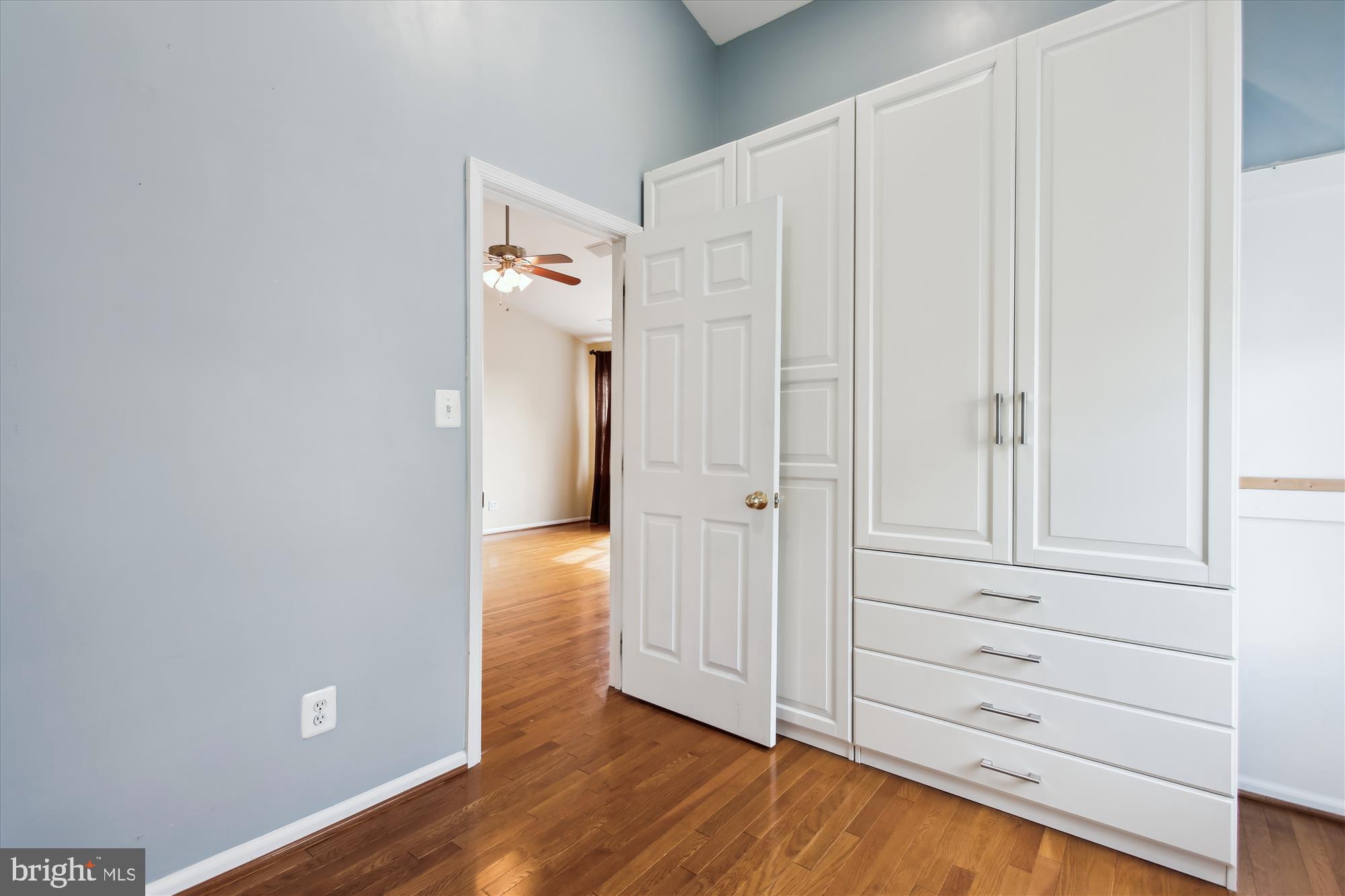 GOVERNORS GROVE - Residential Lease