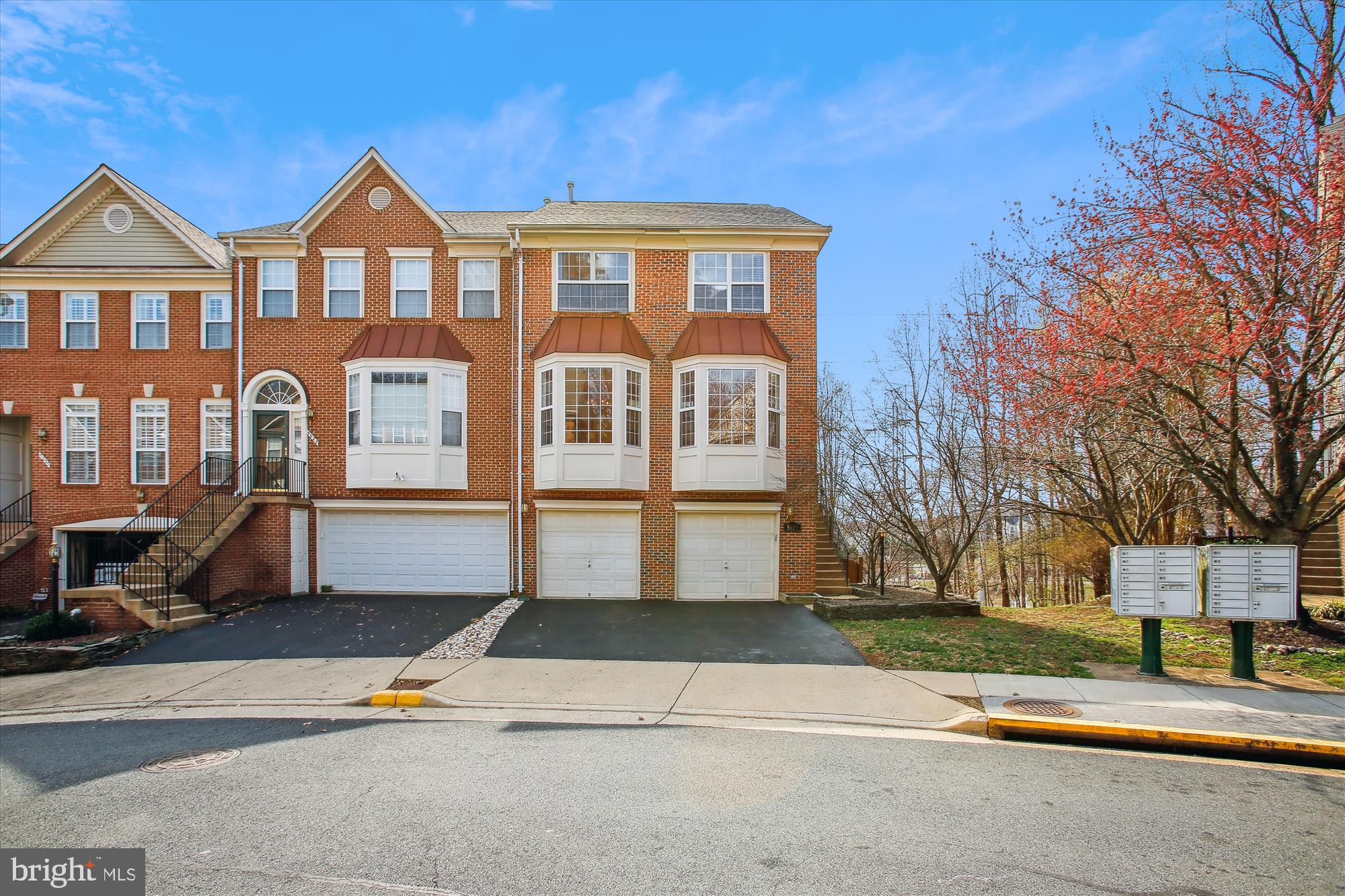 GOVERNORS GROVE - Residential Lease