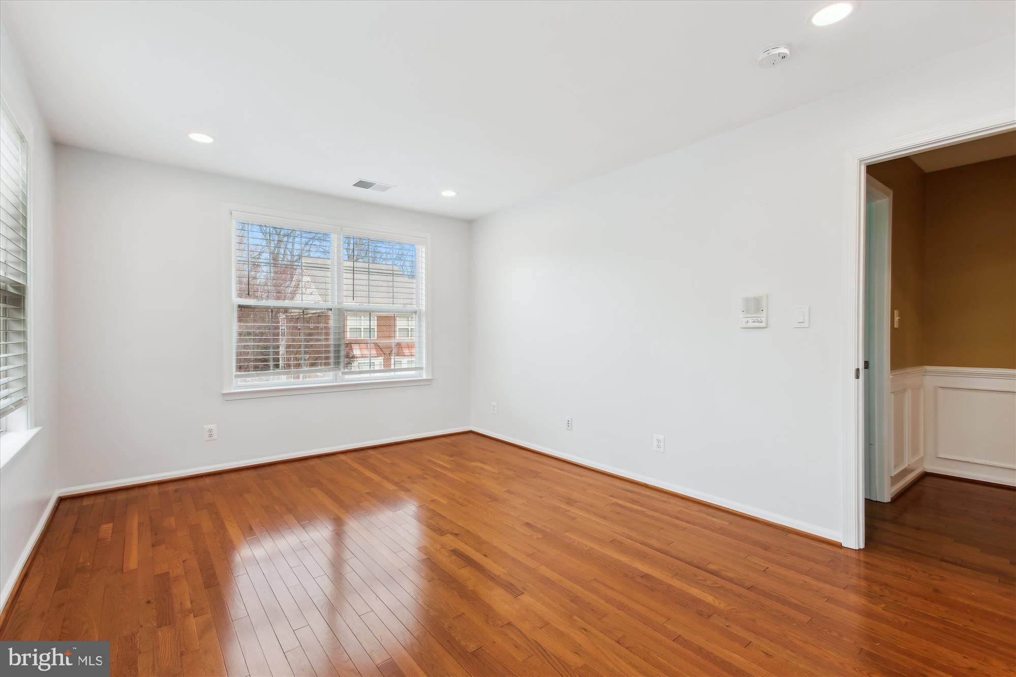 GOVERNORS GROVE - Residential Lease