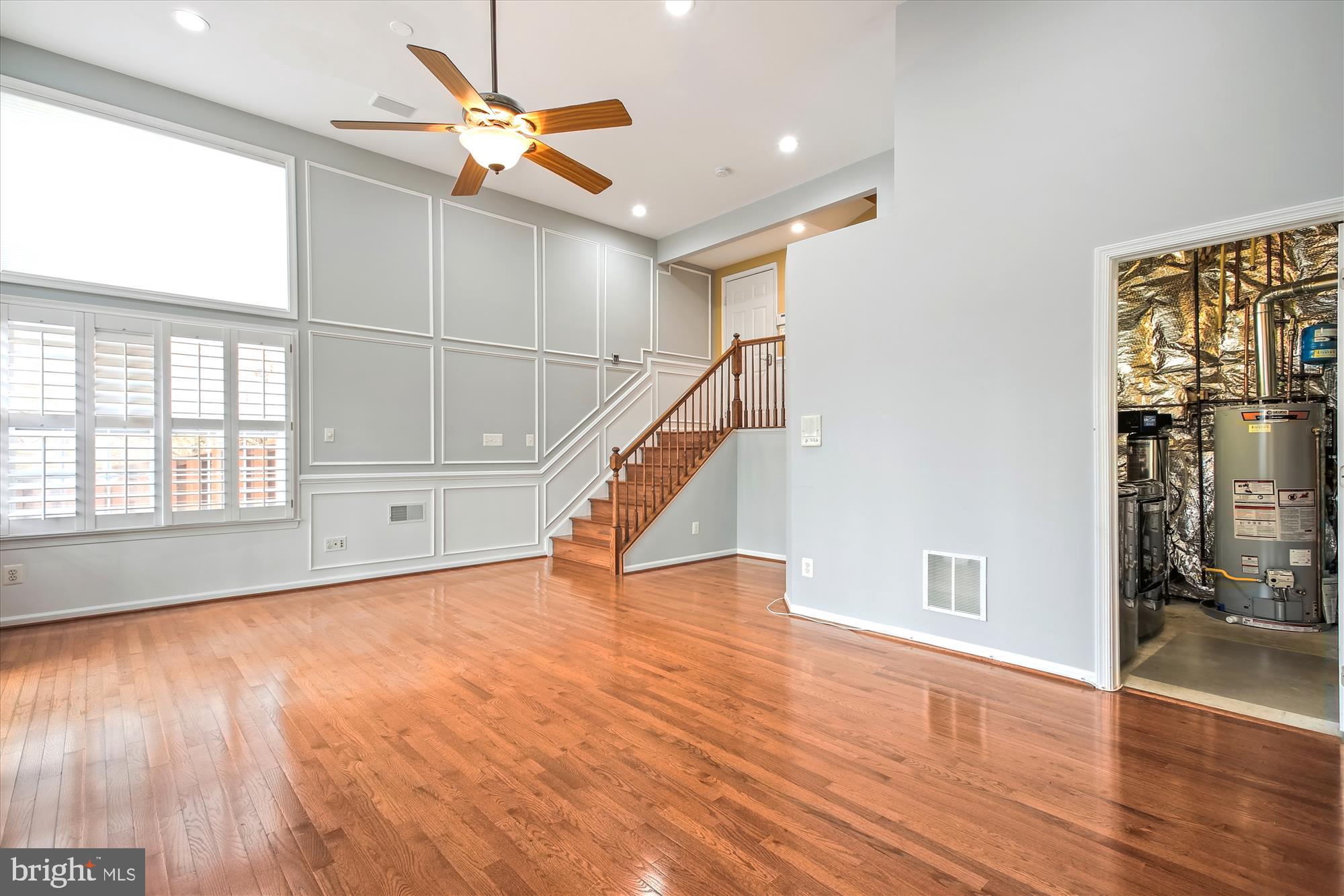 GOVERNORS GROVE - Residential Lease