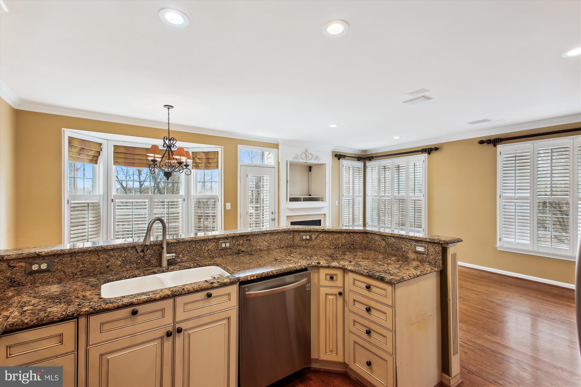 GOVERNORS GROVE - Residential Lease