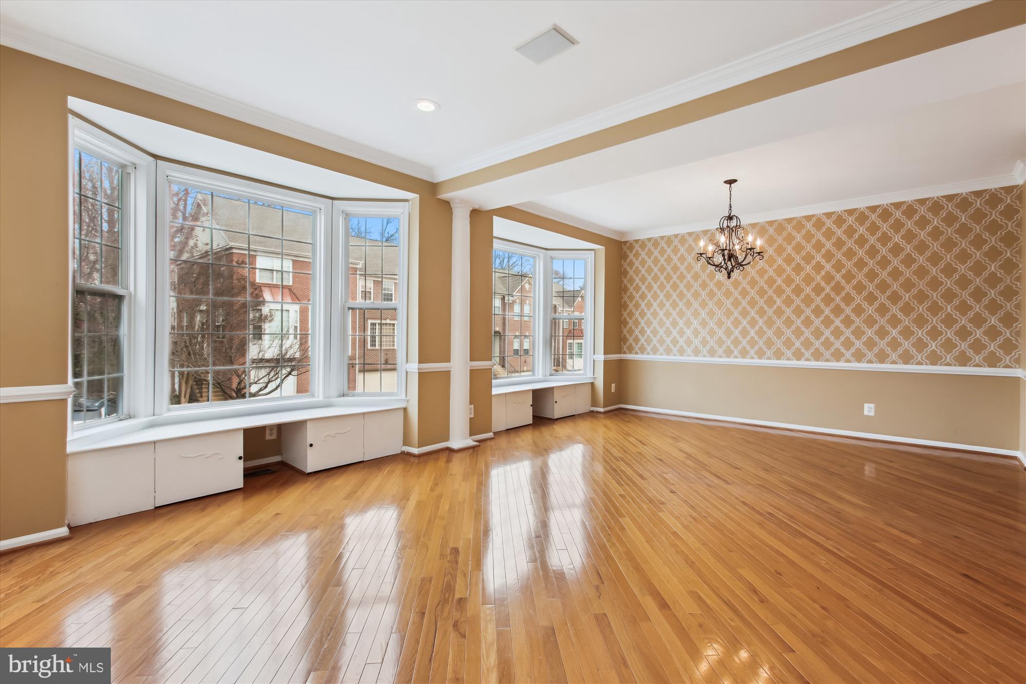 GOVERNORS GROVE - Residential Lease