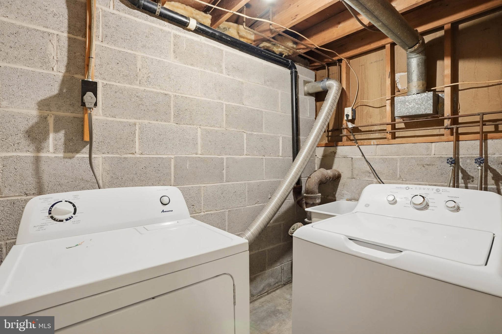 KINGS POINT - Residential