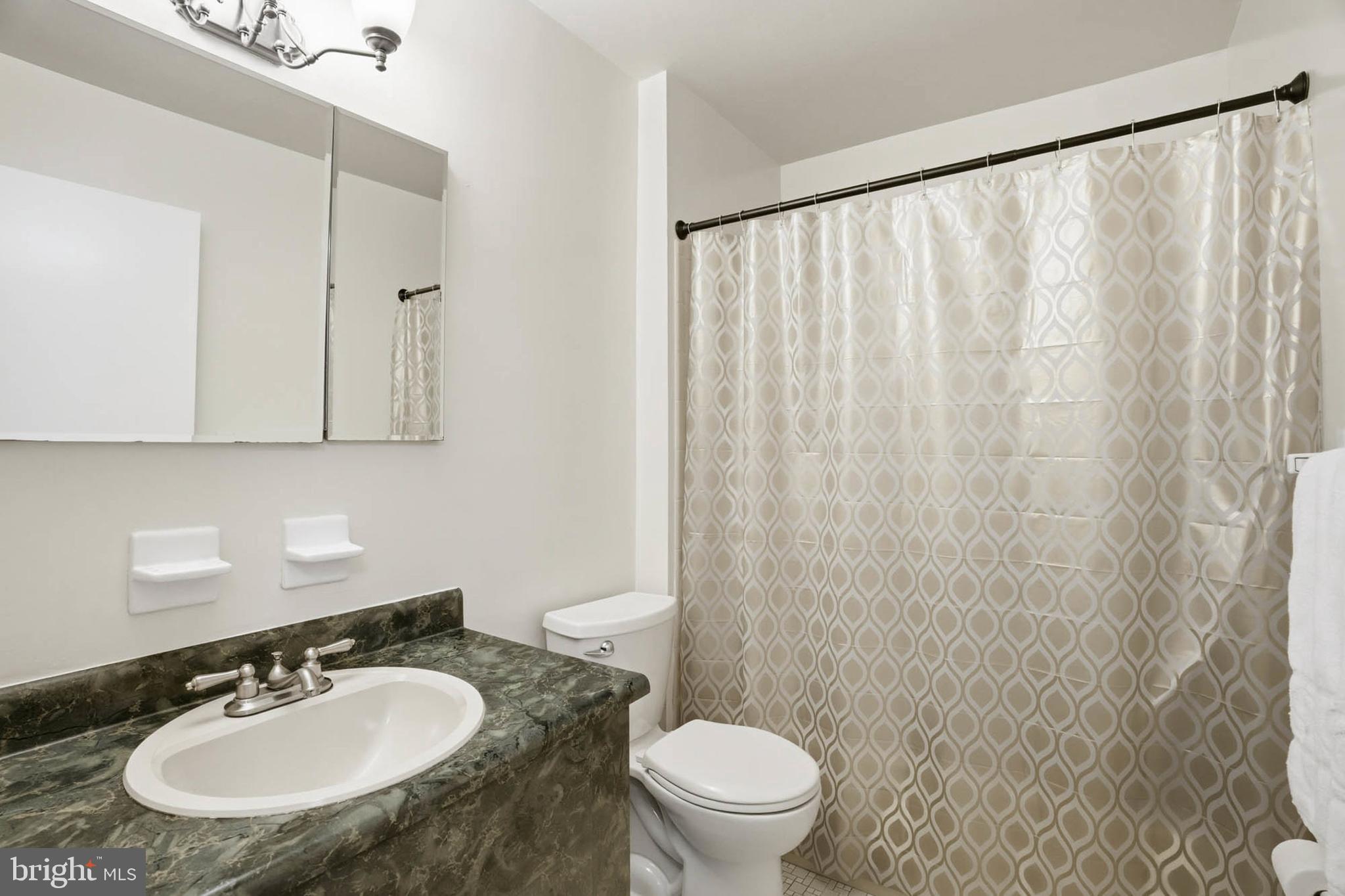 KINGS POINT - Residential