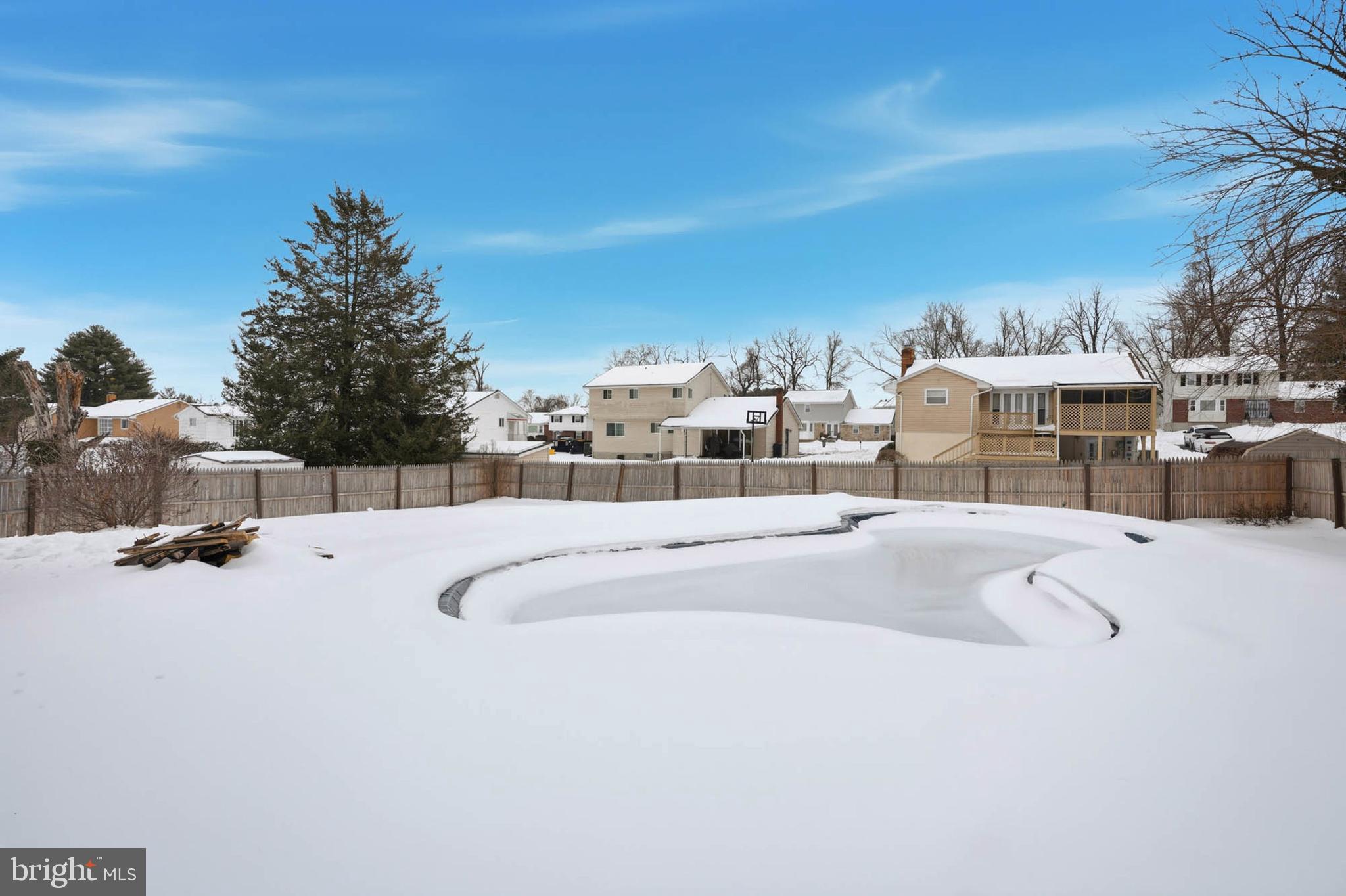 KINGS POINT - Residential