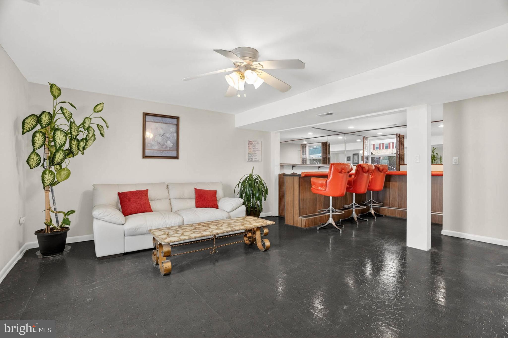 KINGS POINT - Residential