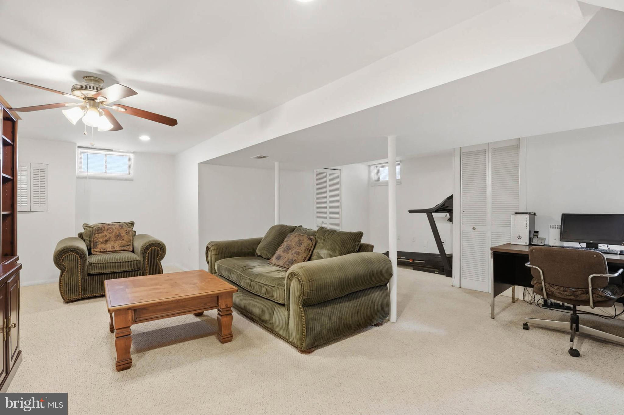 KINGS POINT - Residential