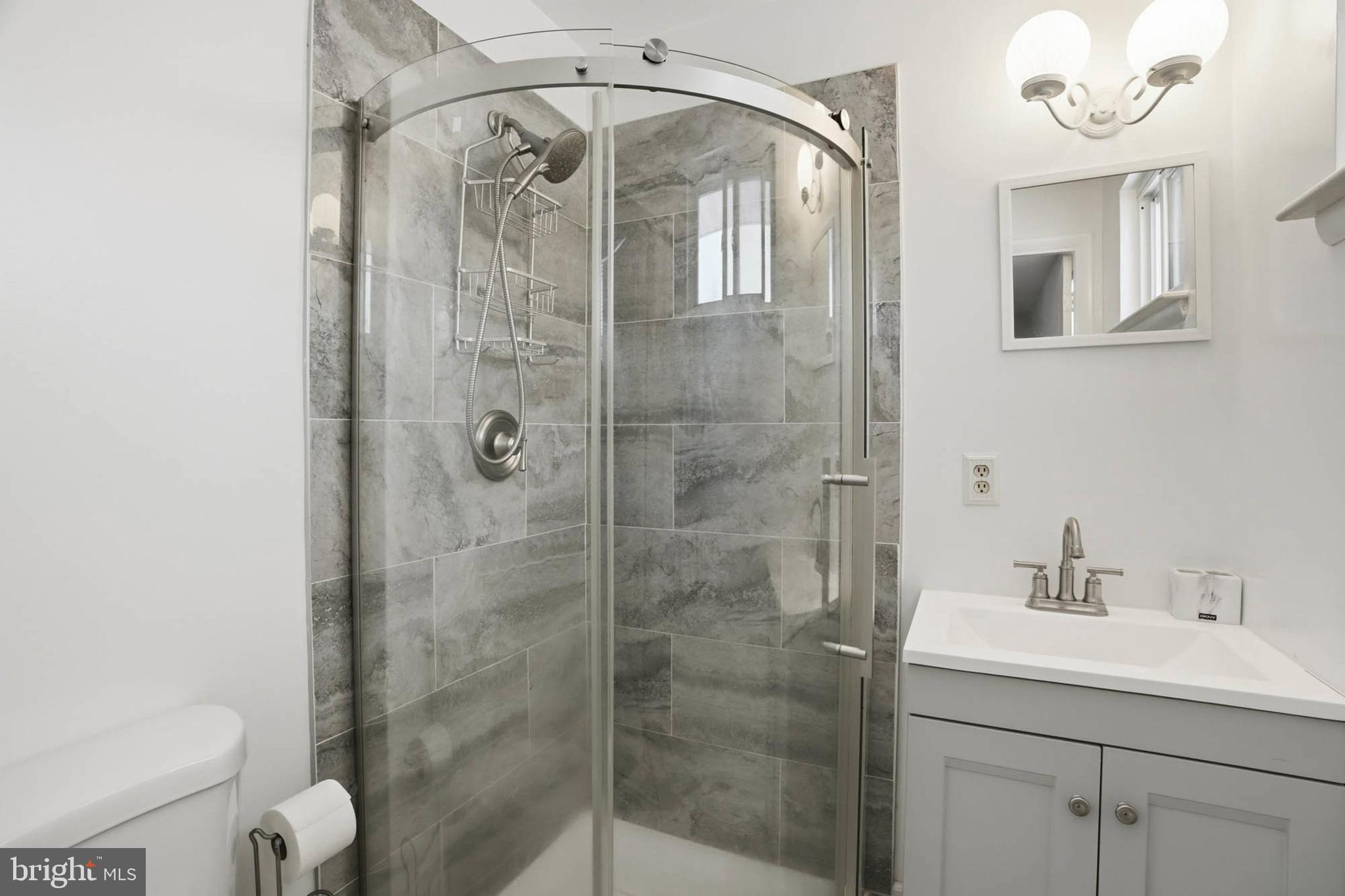 KINGS POINT - Residential