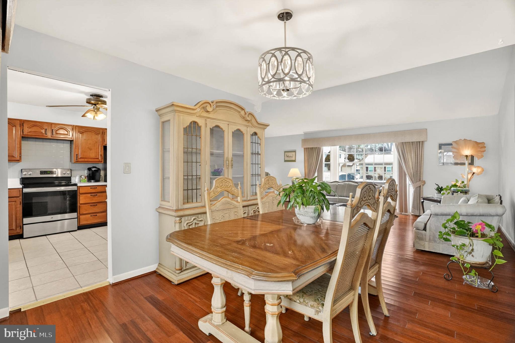 KINGS POINT - Residential