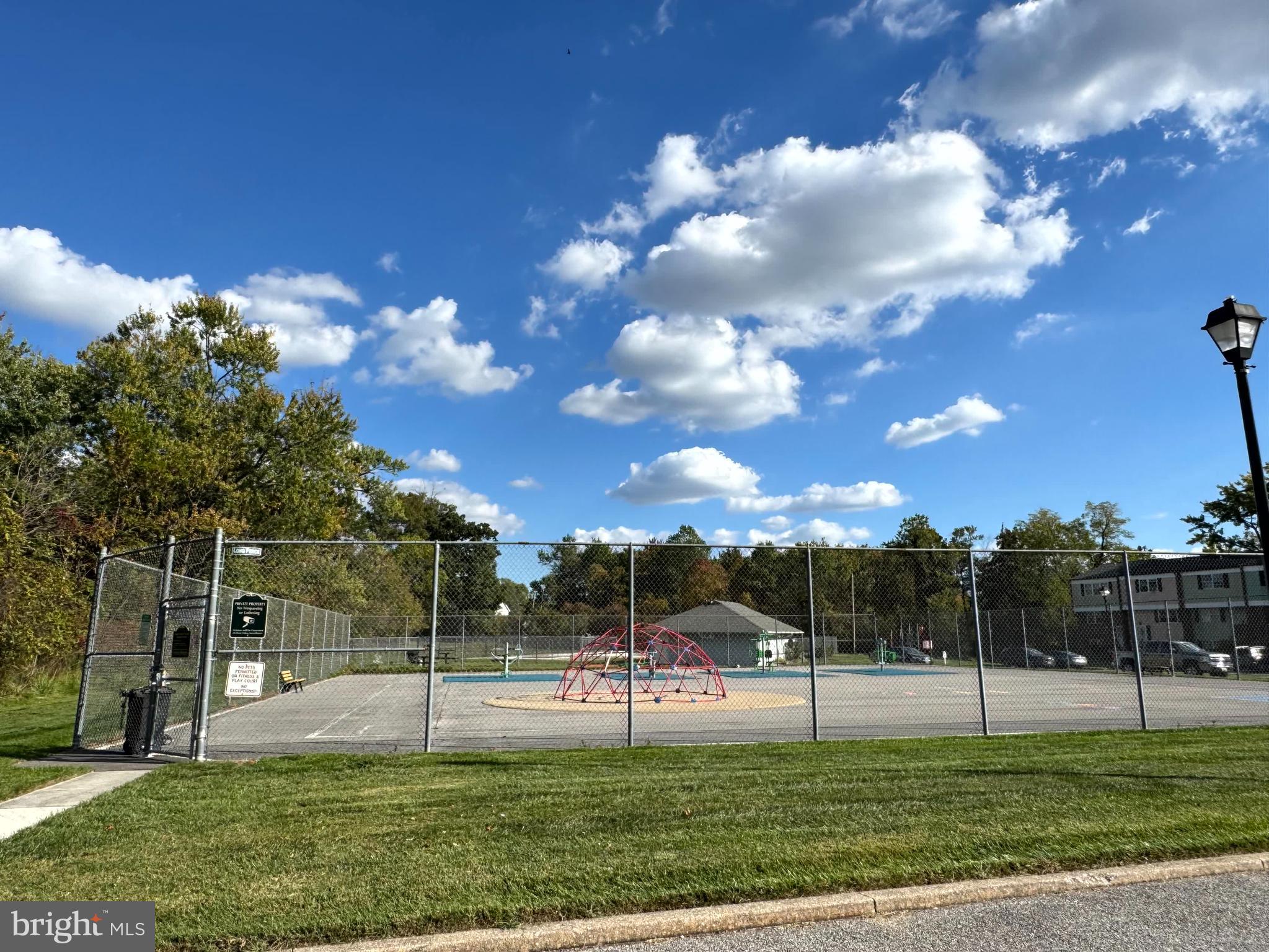 QUAIL MEADOWS TOWNHOUSES - Residential