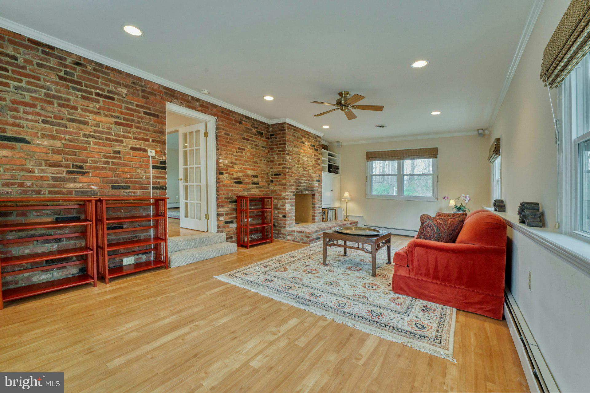 SPRINGWOOD - Residential