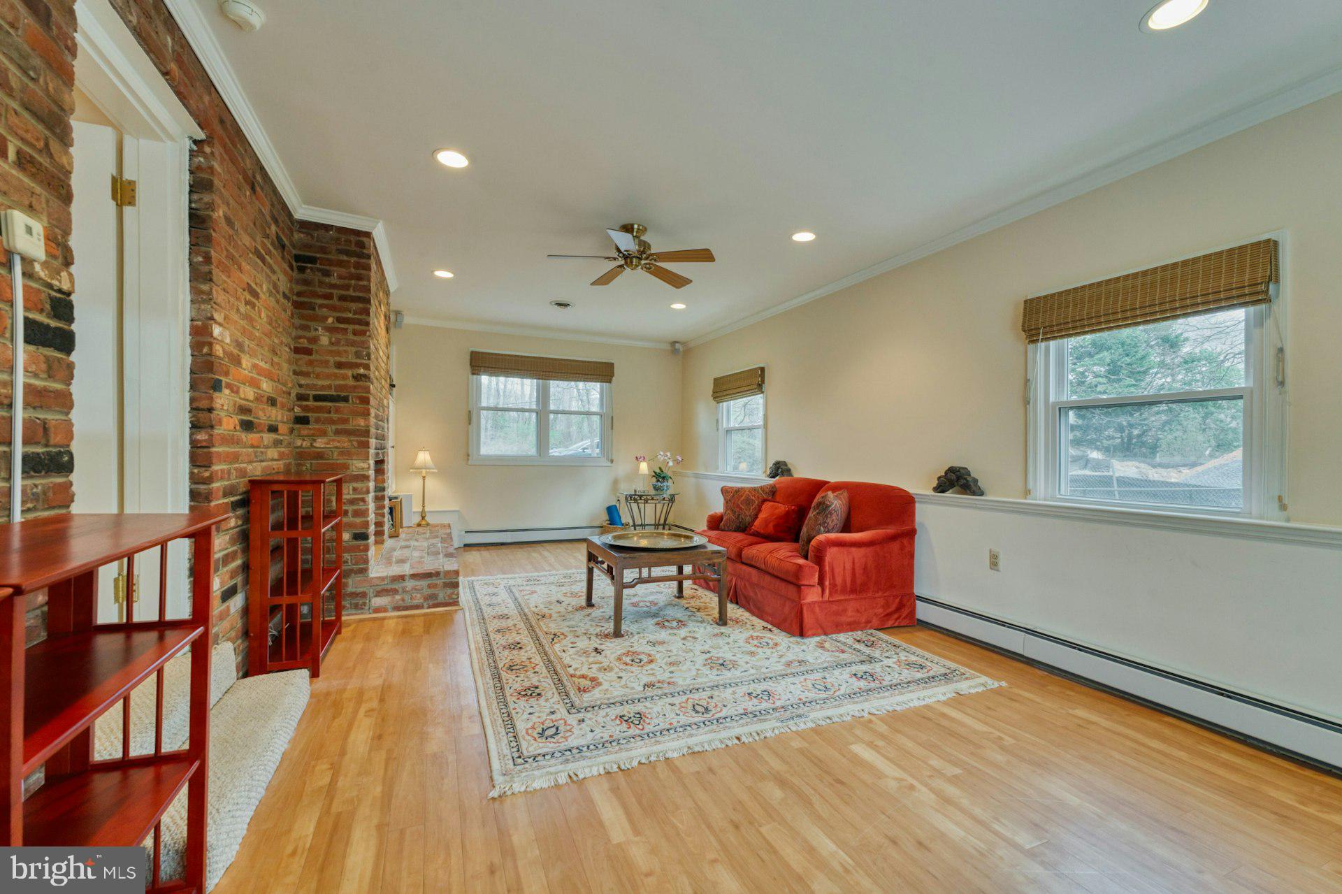 SPRINGWOOD - Residential