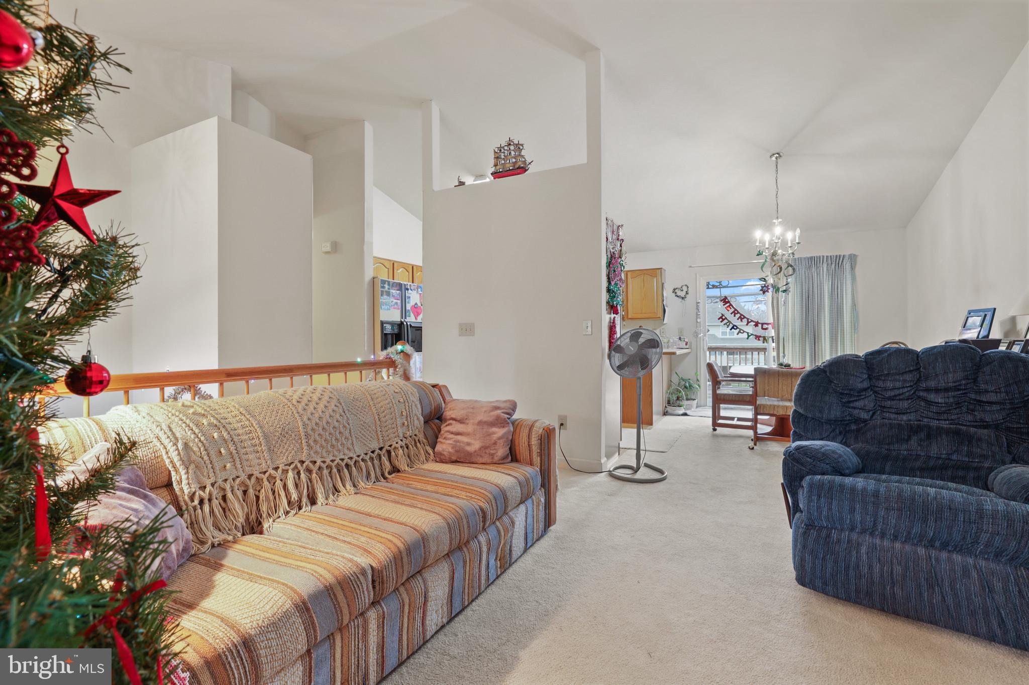 EQUESTRIAN ACRES - Residential