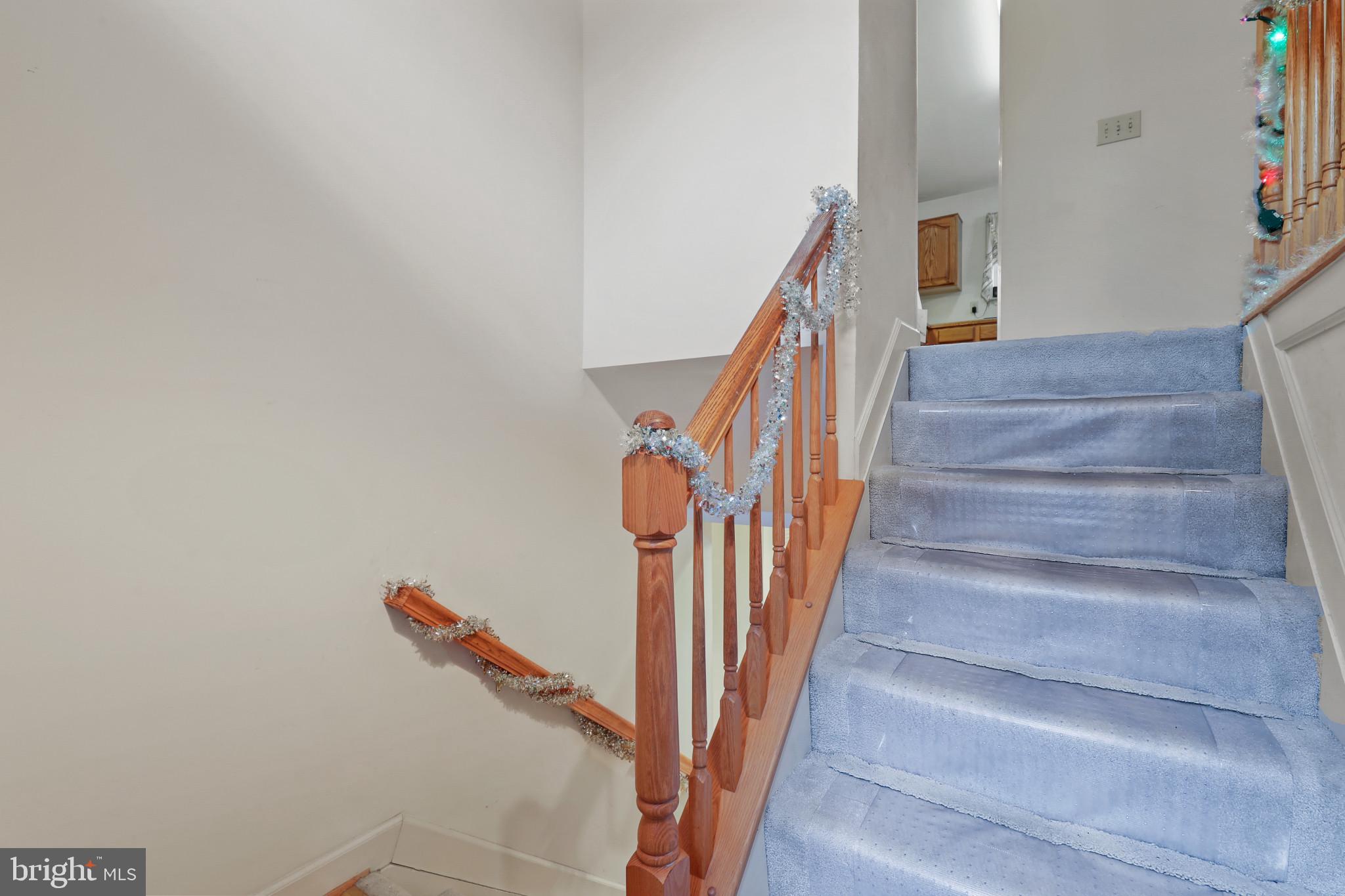 EQUESTRIAN ACRES - Residential