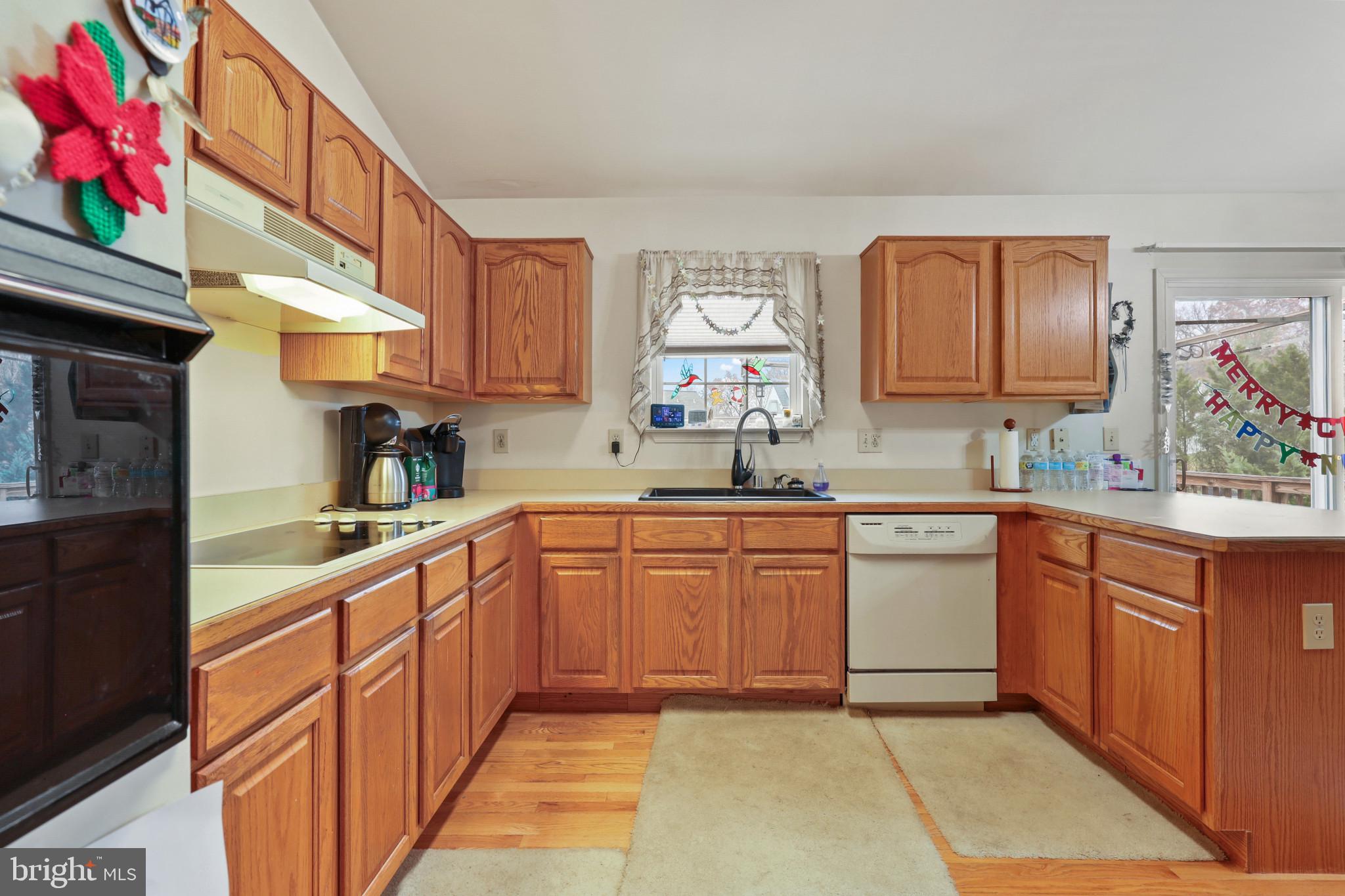 EQUESTRIAN ACRES - Residential