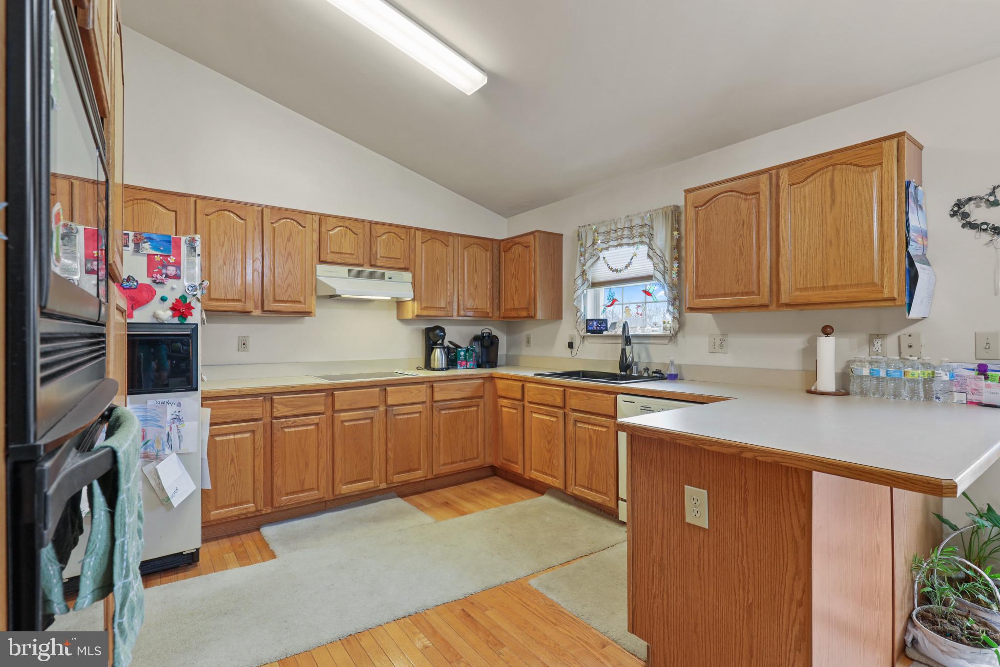 EQUESTRIAN ACRES - Residential