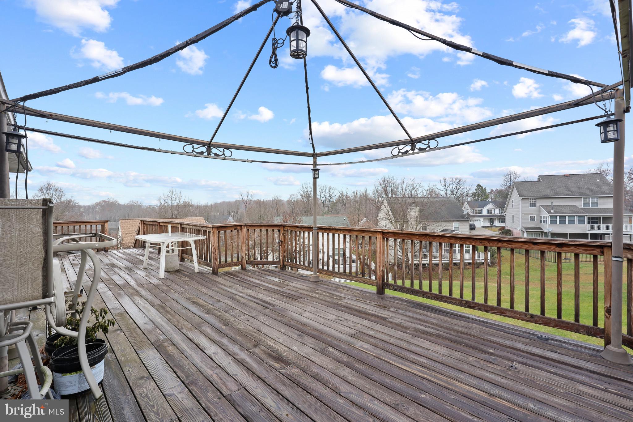 EQUESTRIAN ACRES - Residential