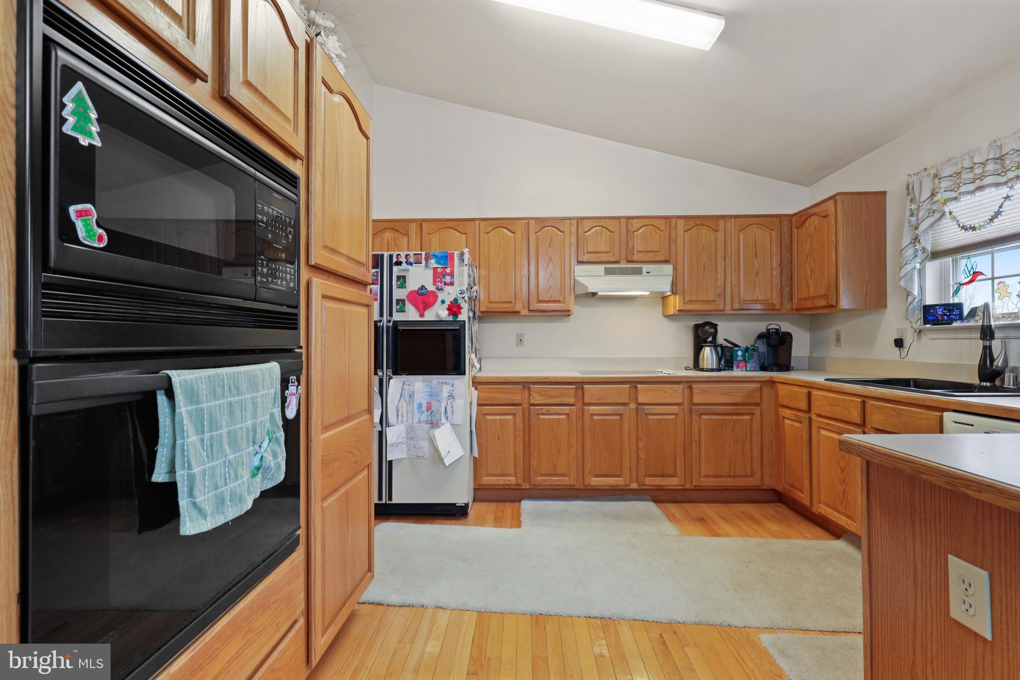 EQUESTRIAN ACRES - Residential