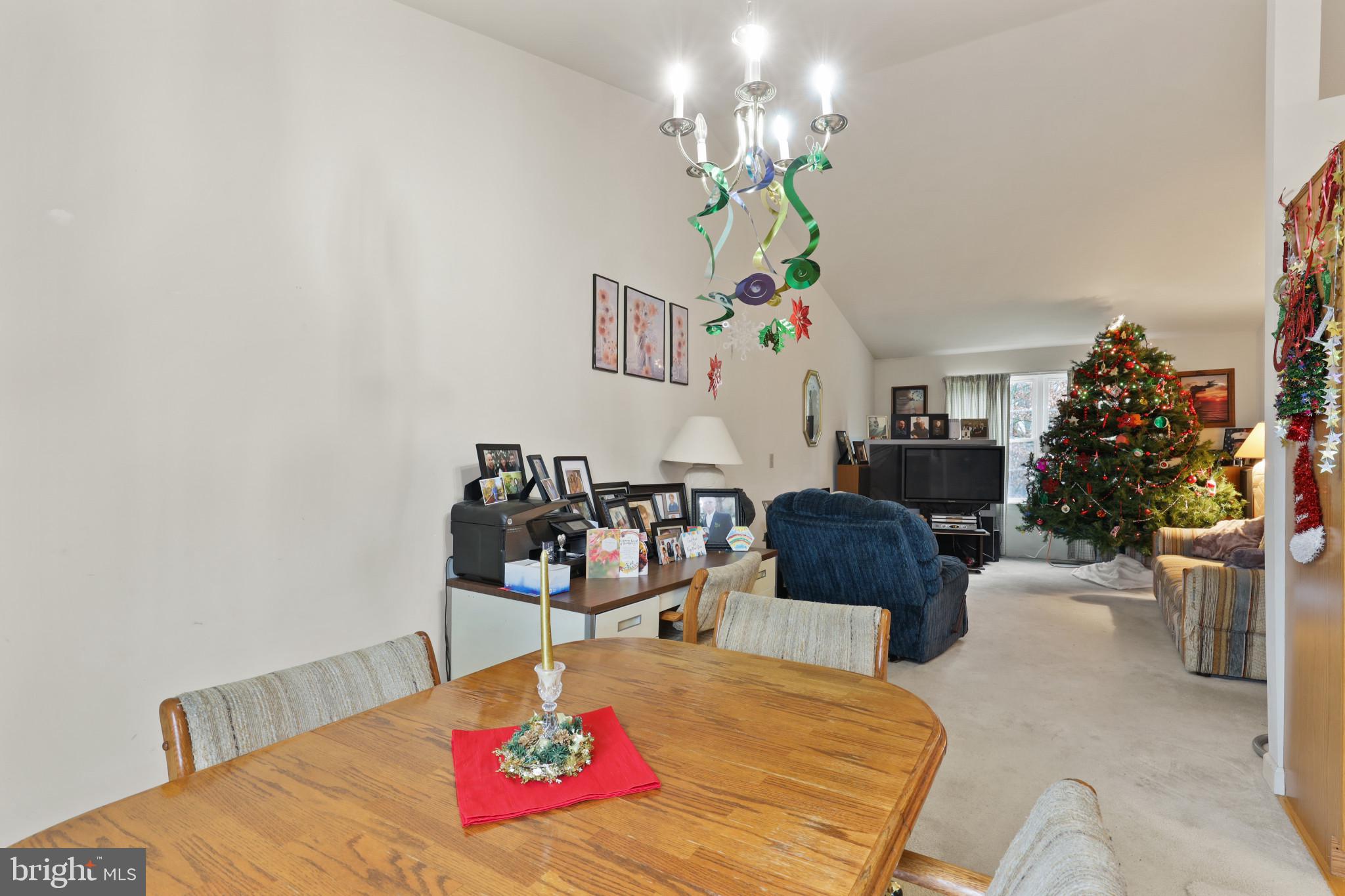 EQUESTRIAN ACRES - Residential