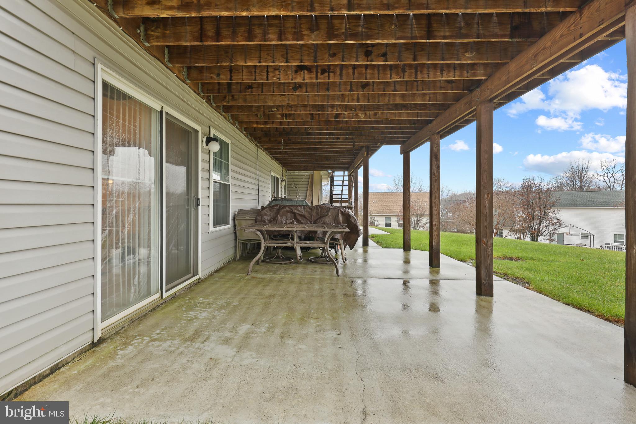 EQUESTRIAN ACRES - Residential