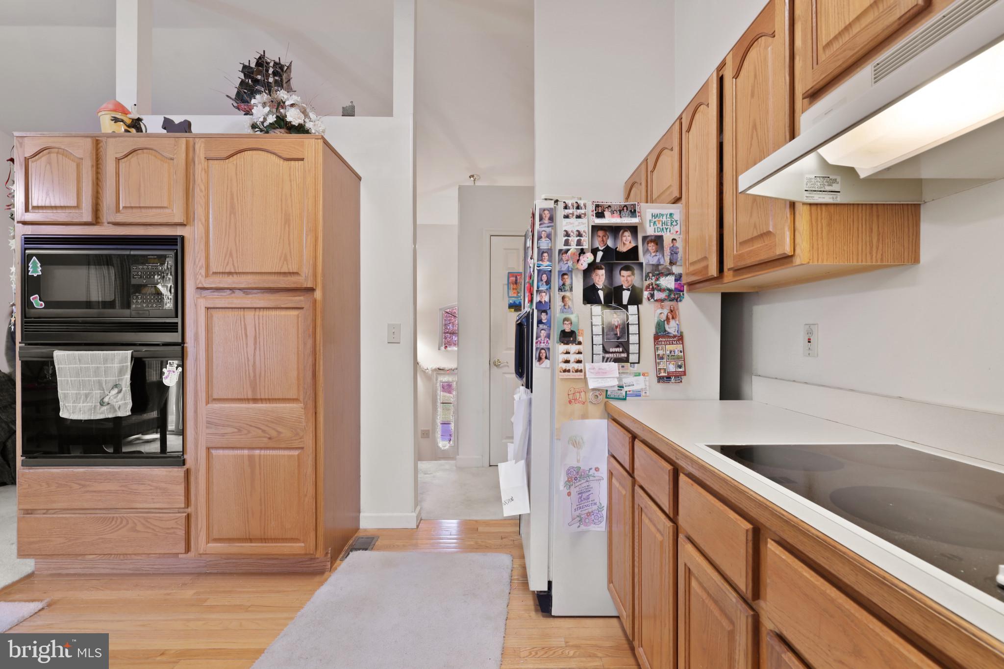 EQUESTRIAN ACRES - Residential