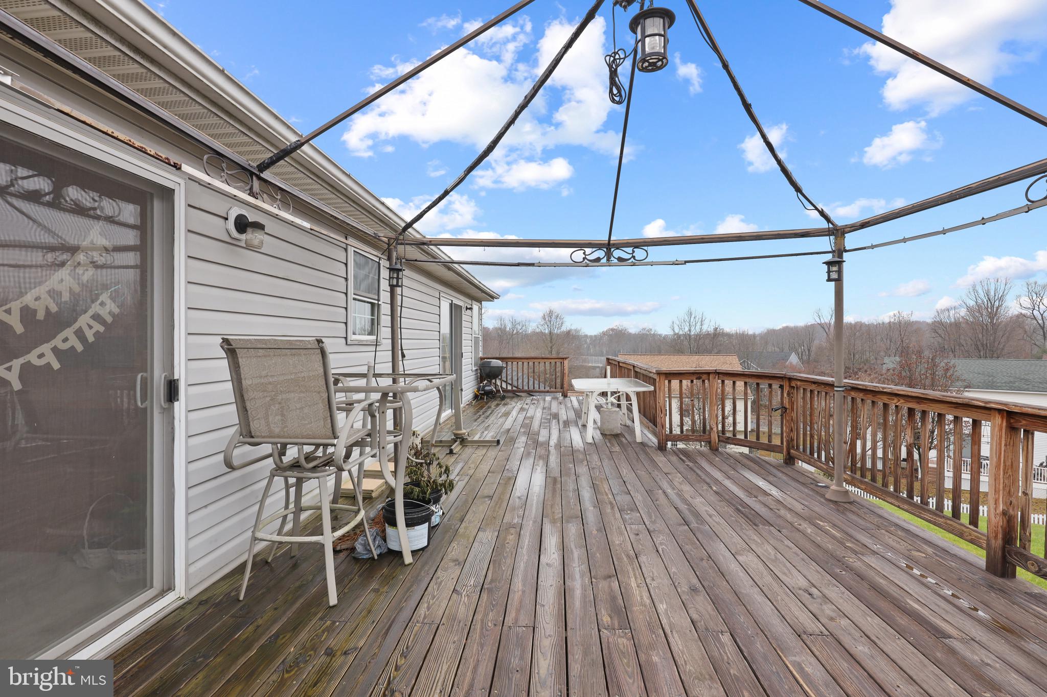 EQUESTRIAN ACRES - Residential