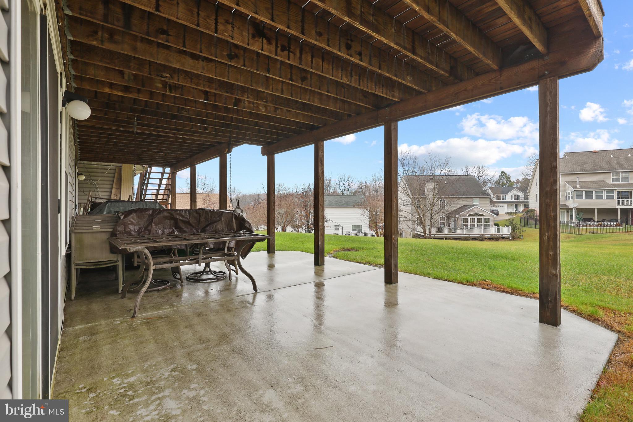 EQUESTRIAN ACRES - Residential