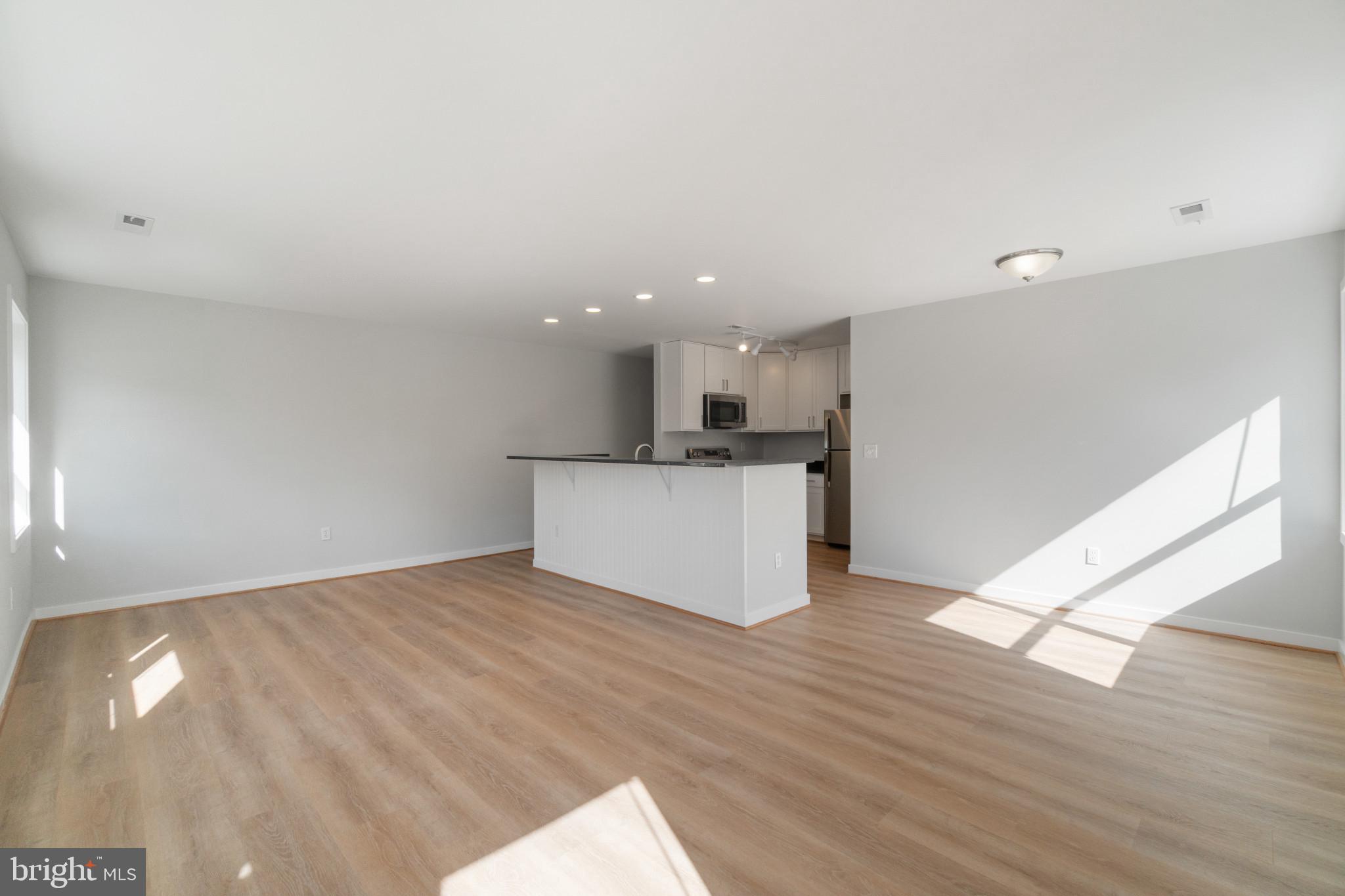 WEST ANNAPOLIS - Residential Lease