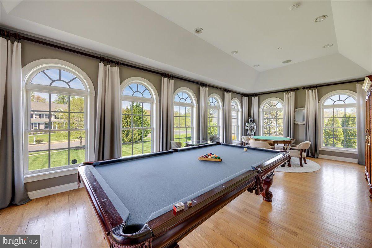 WOODS AT NORTHAMPTON - Residential