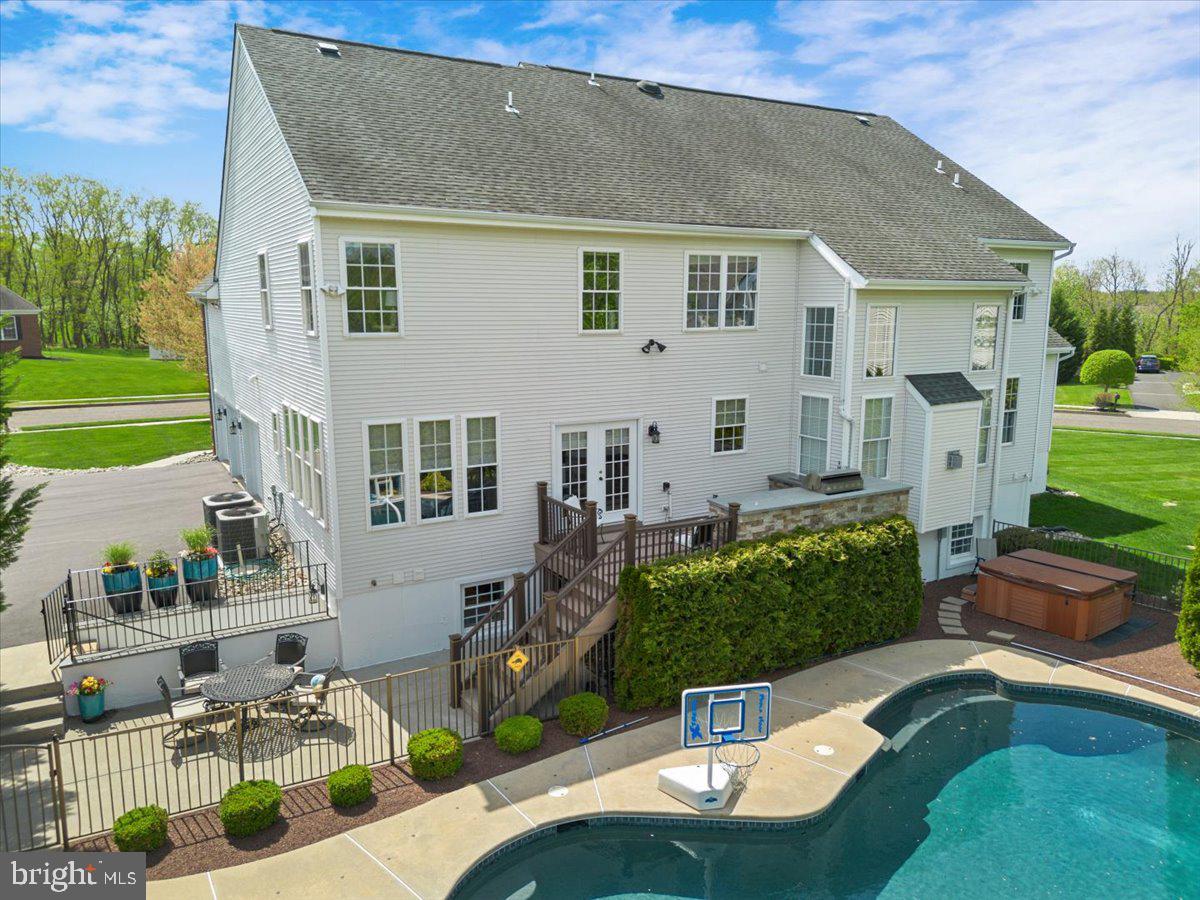 WOODS AT NORTHAMPTON - Residential