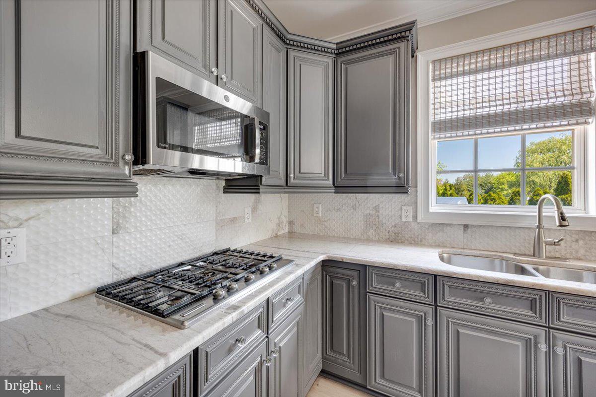 WOODS AT NORTHAMPTON - Residential