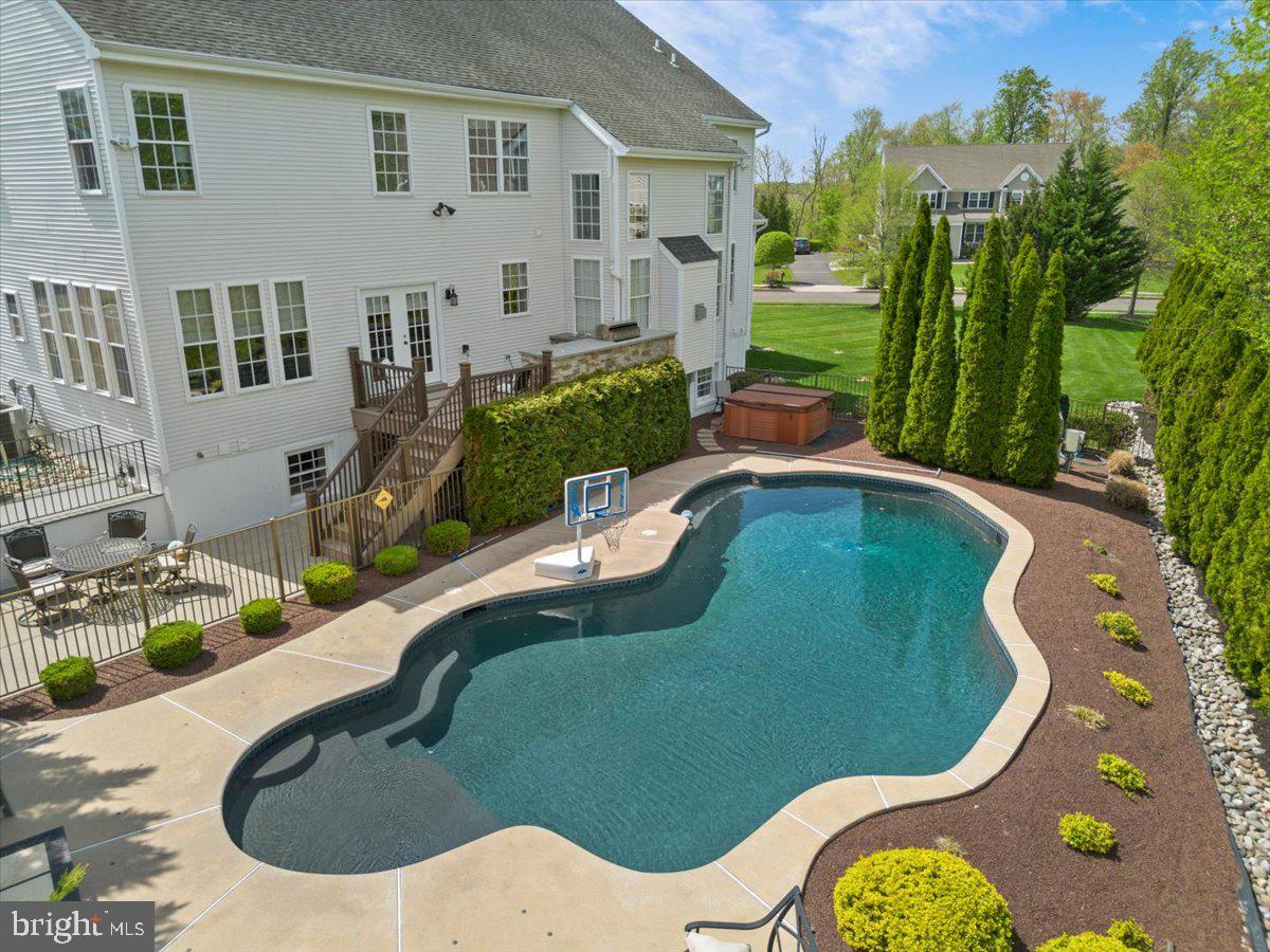 WOODS AT NORTHAMPTON - Residential