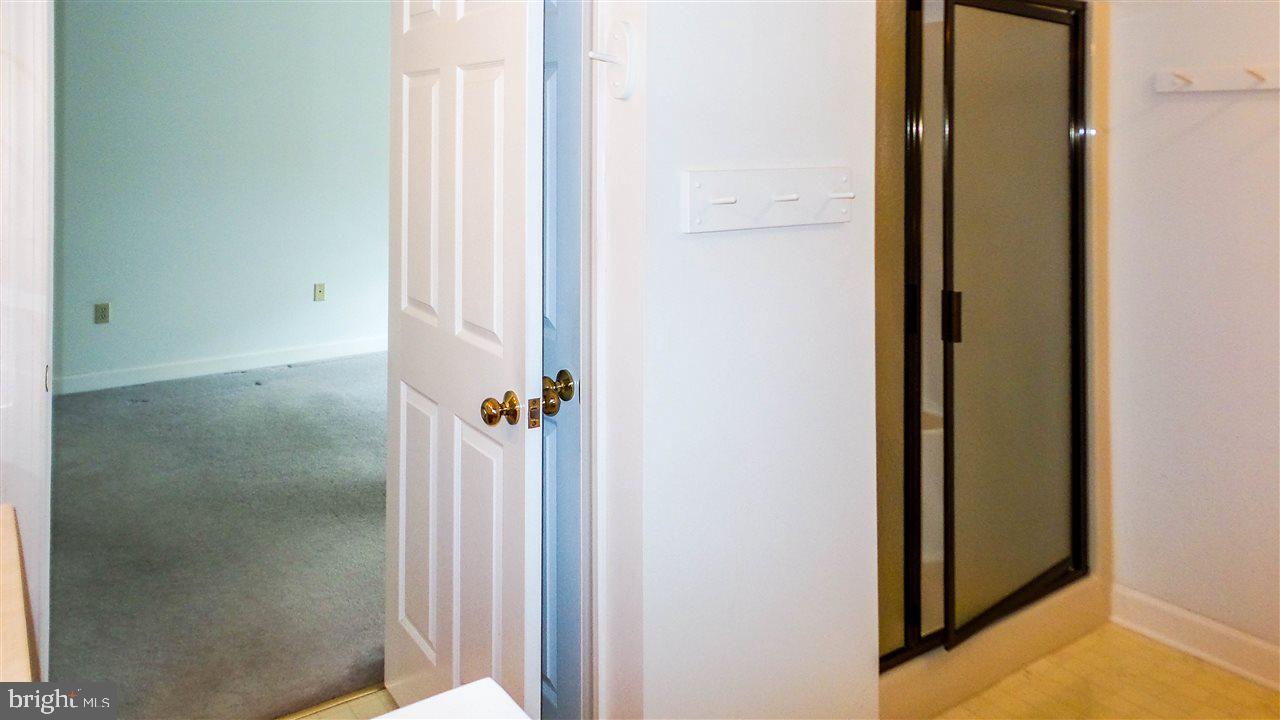 NOAH MEADOWS - Residential