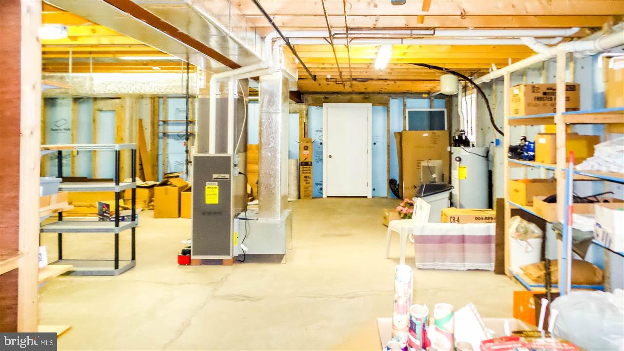 NOAH MEADOWS - Residential