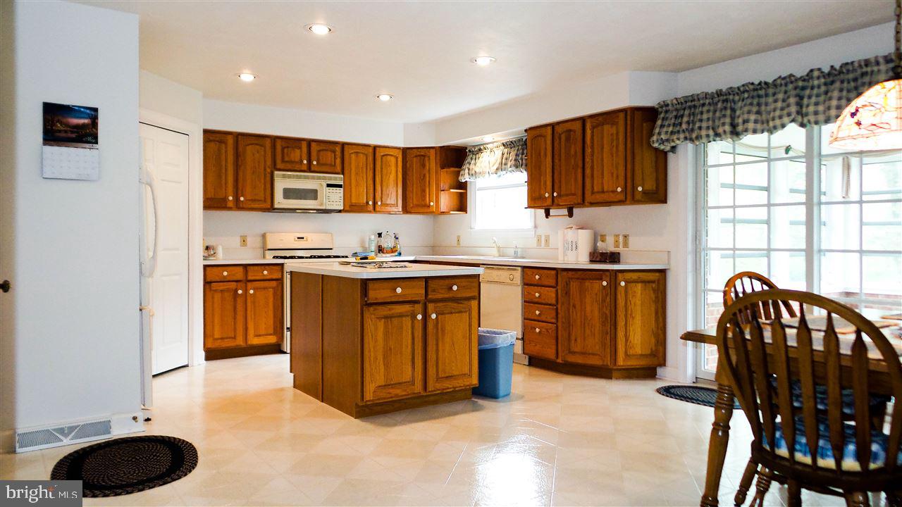 NOAH MEADOWS - Residential