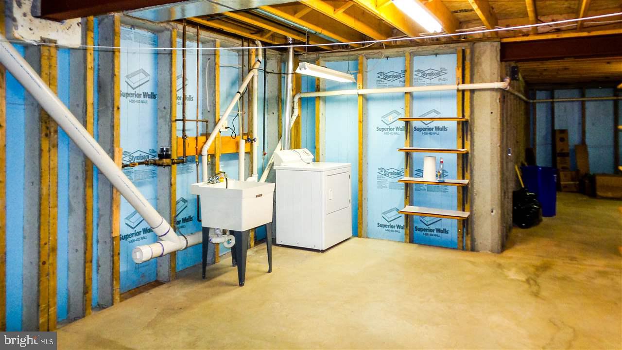 NOAH MEADOWS - Residential