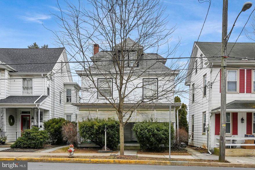 Fantastic opportunity in Lititz.  Originally single family home converted to 2 apt & beauty shop.  Many of the original features remain: pocket doors,FP, egg & dart trim on oak mouldings.  Back of property accessed by alley (Raspberry Lane) w/ off-street parking. Barn large enough for 2 cars.