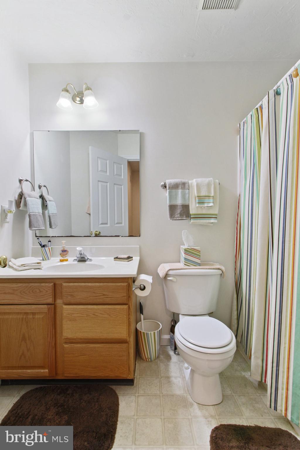 COLONIAL HILLS - Residential