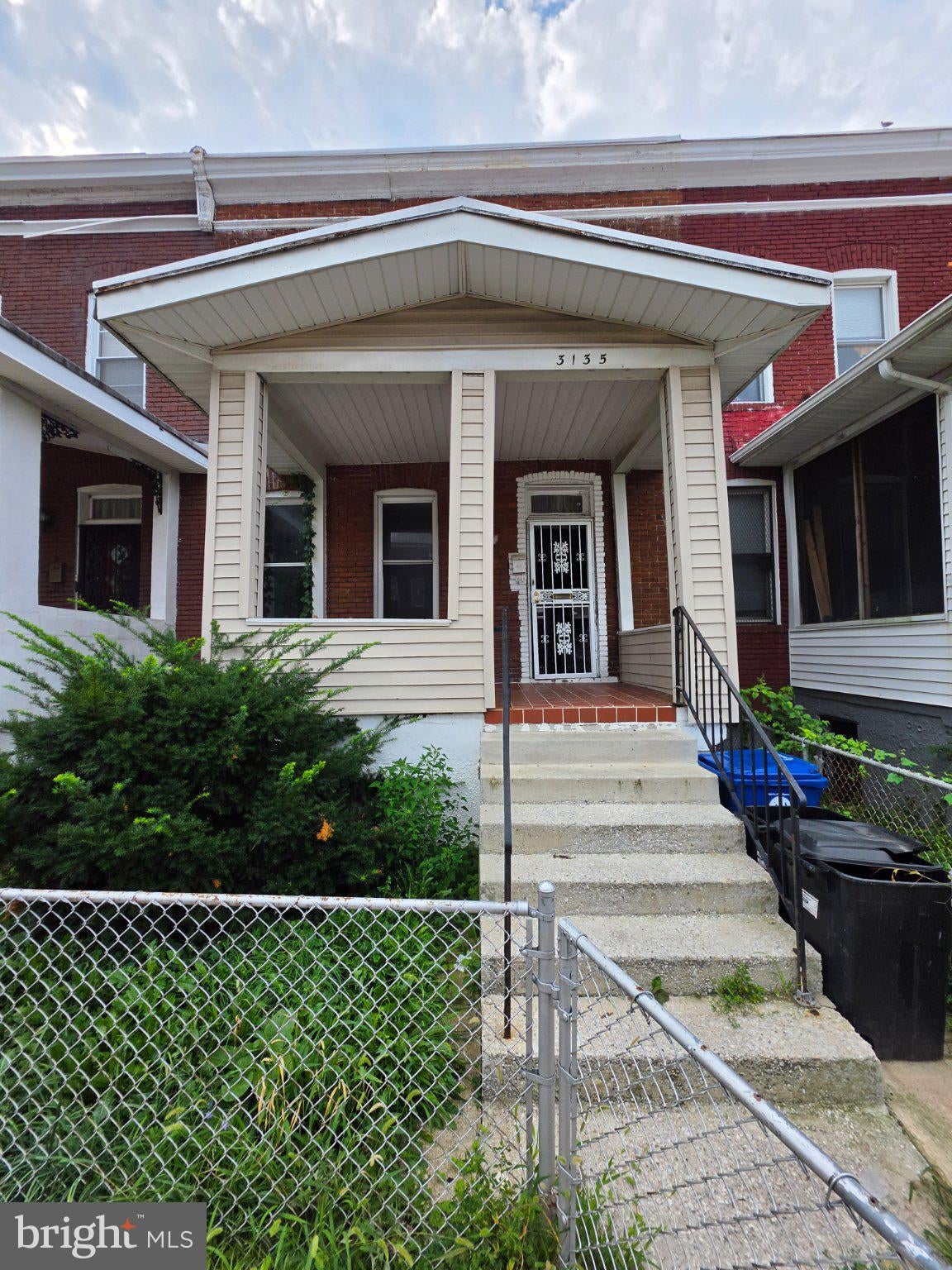 3135 OAKFORD AVENUE