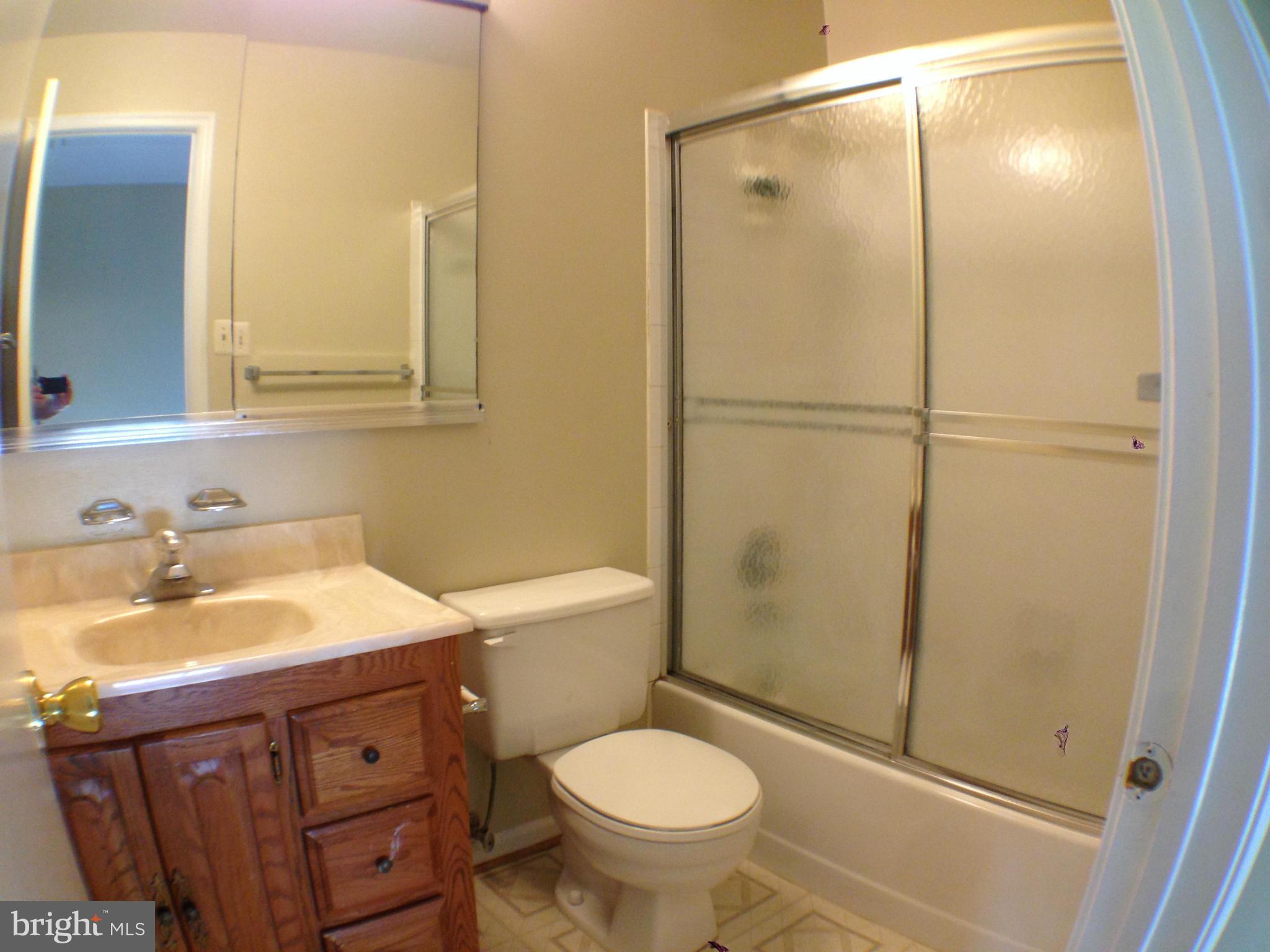 WOODLAWN MEWS - Residential Lease