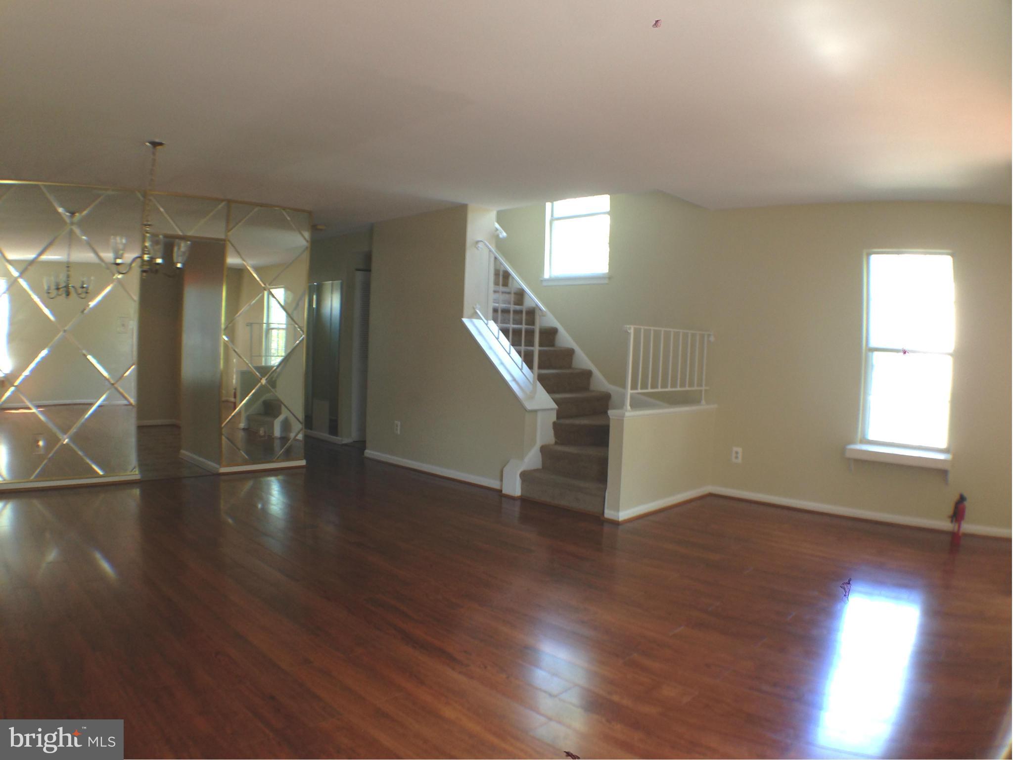 WOODLAWN MEWS - Residential Lease